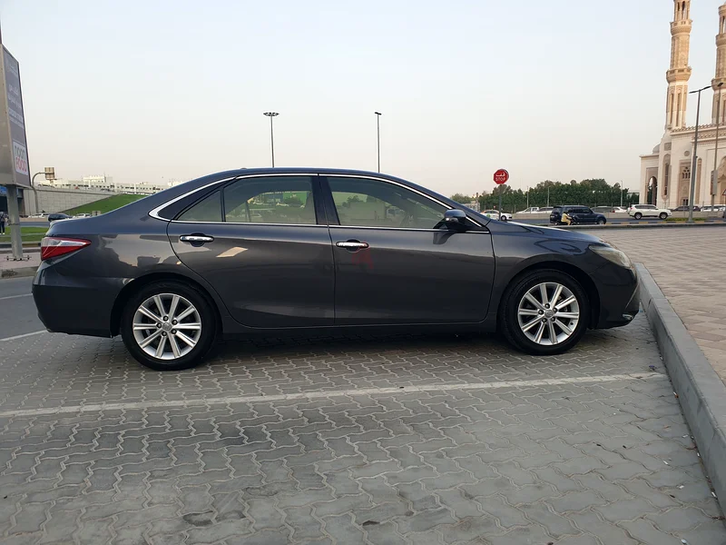Very clean camry alfuttaim motors63612449921922112