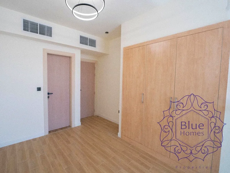 Hot Deal | Bright and Spacious Villa | Vacant63736055060611112