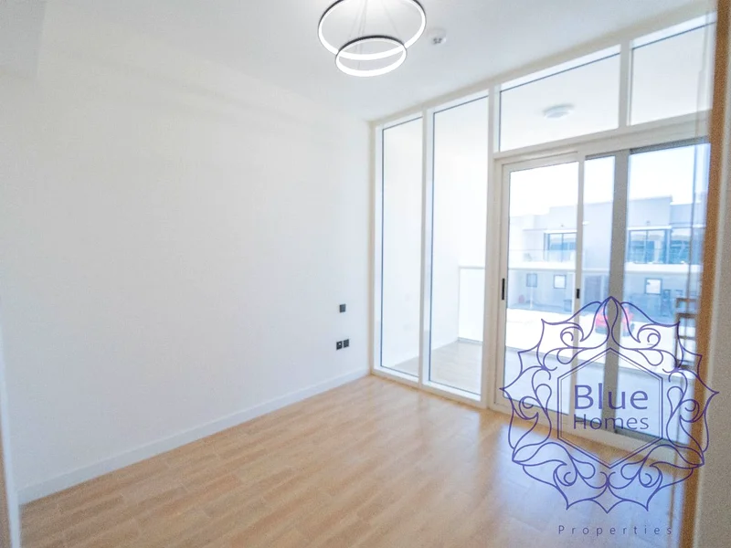 Hot Deal | Bright and Spacious Villa | Vacant63736055060611111