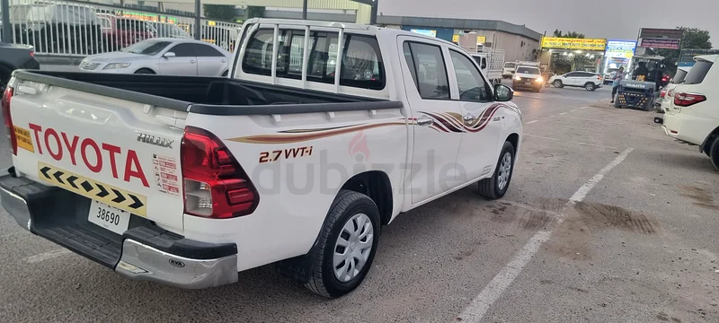 TOYOTA HILUX 2021 4X263612449565314114