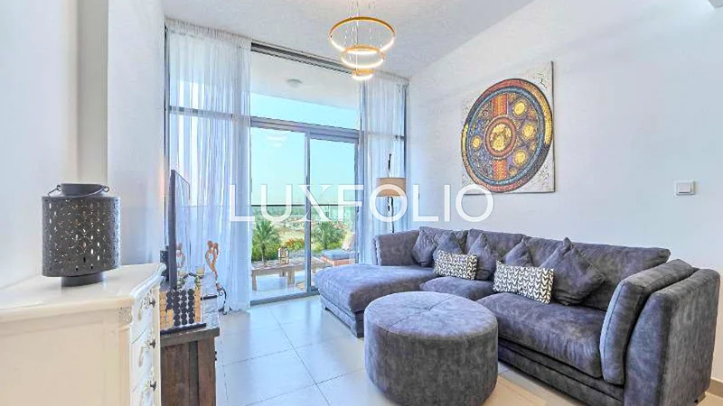 مؤثث | شاغر | خبير المجتمع64042475050753111