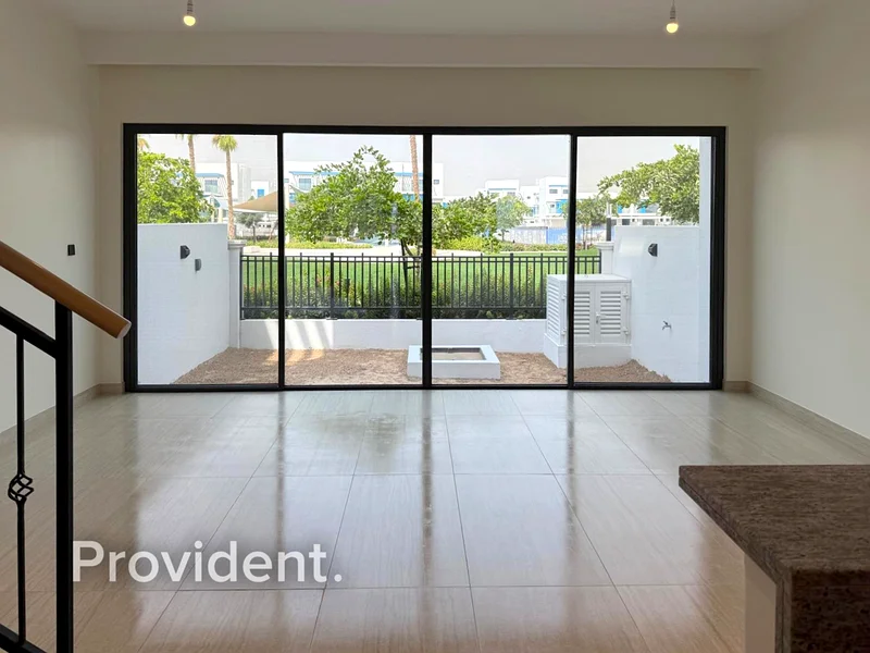 5BR + Maid | Single Row | Brand New | Vacant63962574279297111