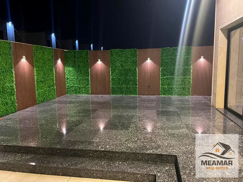 Including registration fees and ownership directly from the owner, two floors with a large courtyard at an excellent price and negotiable, freehold fo63908146384771113