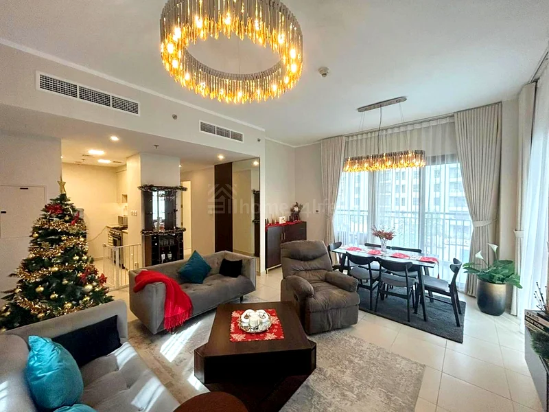 Spacious 3 BR | Pool View | Vacant on Transfer63952184167939110