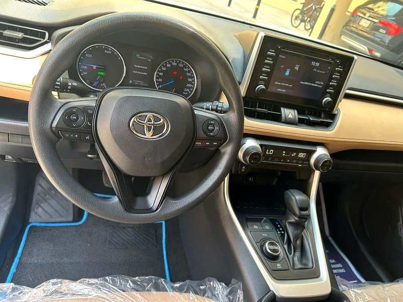 2019 Toyota Rav 4 Hybrid, Low Mileage, Original Paint, Accident Free63612792440578114