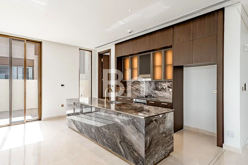 Emaar x Elie Saab | Private Pool | Park View63753557947266113