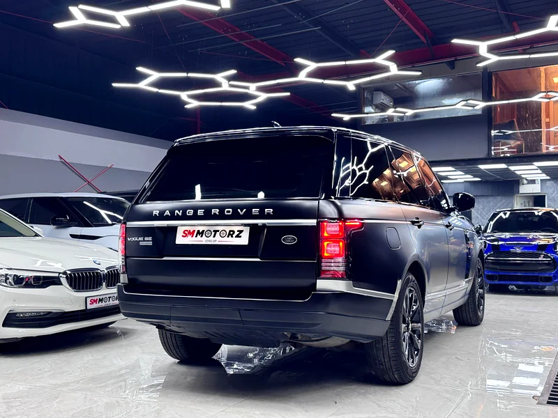2017 GCC RANGE ROVER HSE V8 SUPERCHARGED FULL AGENCY HISTORY WITH AGNECY SERVICE CONTRACT63612089747075114