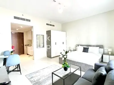 Elegant Furnishing | Bright Unit | Spacious Studio