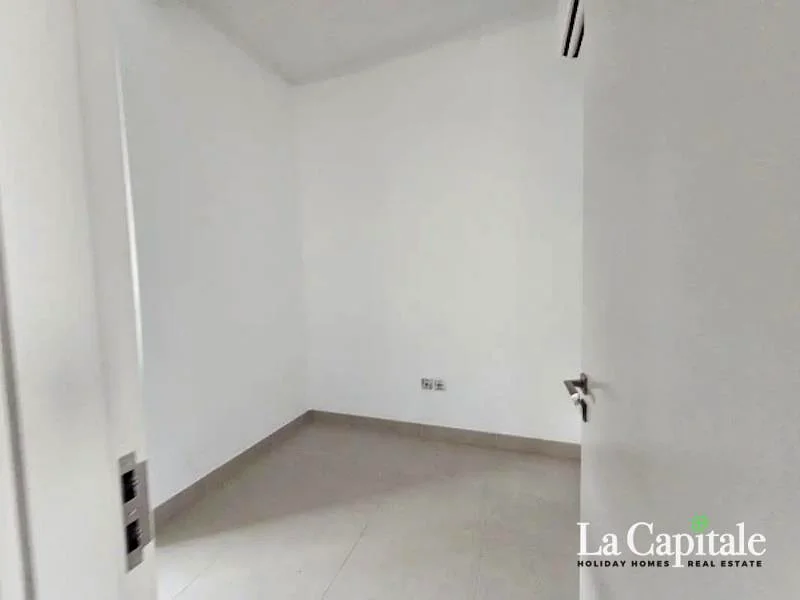 منظر المسبح | فيلا جديدة كليًا | موقع متميز63930523192323114