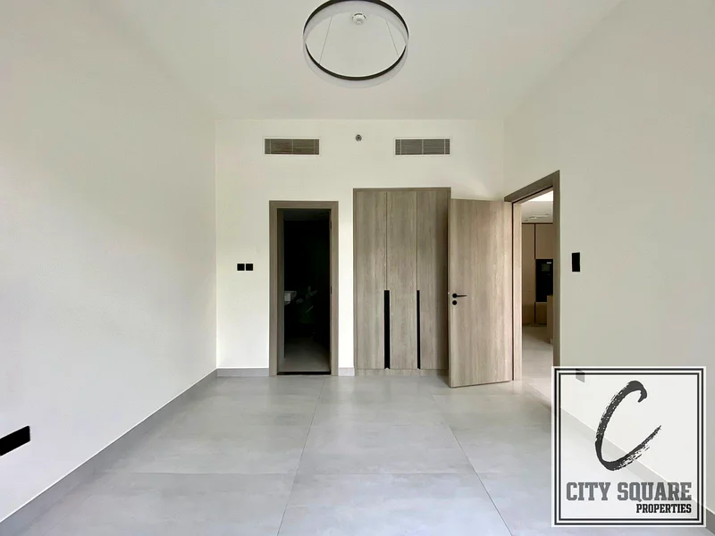 Modern 1BHK | Terrace | Pool view63780693155329112