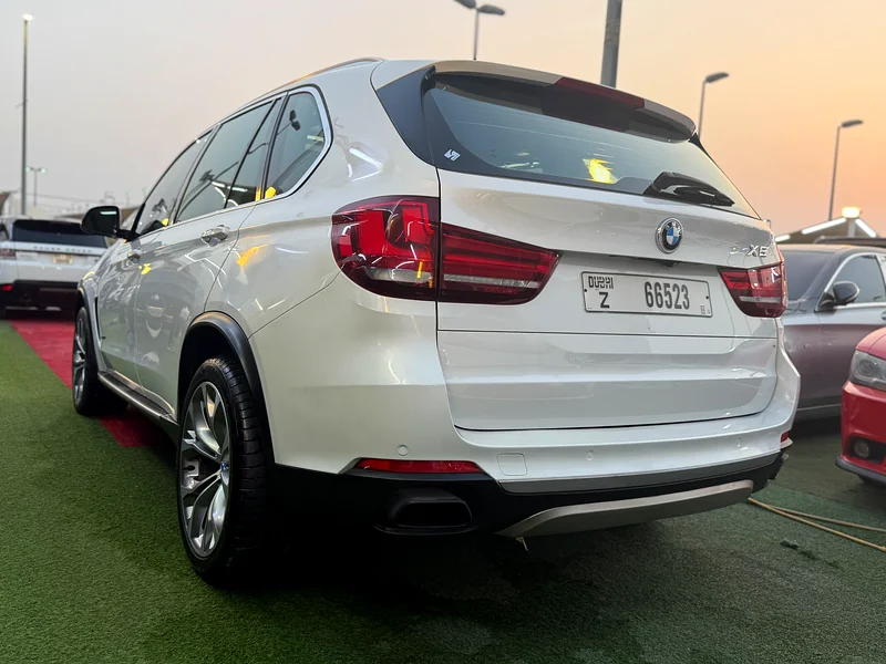 BMW X5 Model 201463612445919745112