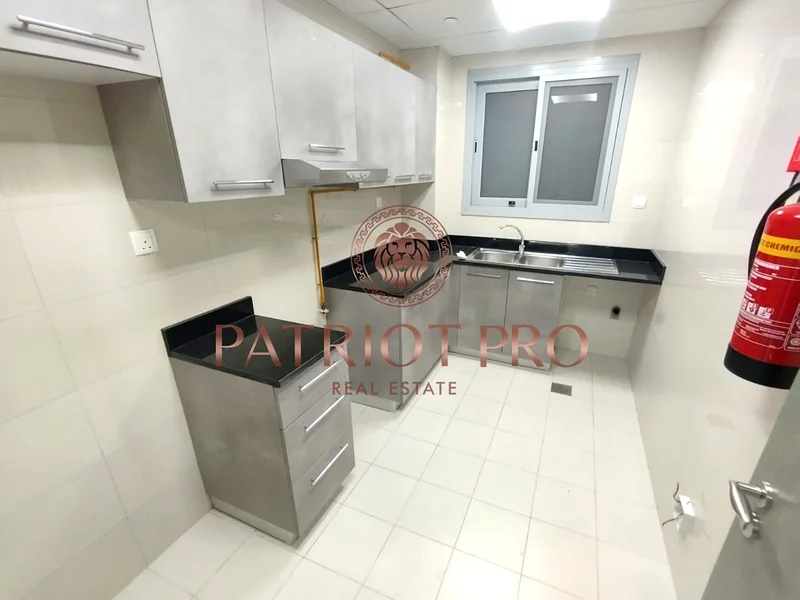 تخطيط كبير I تصميم عصري I مبنى للعوائل63786429553281113