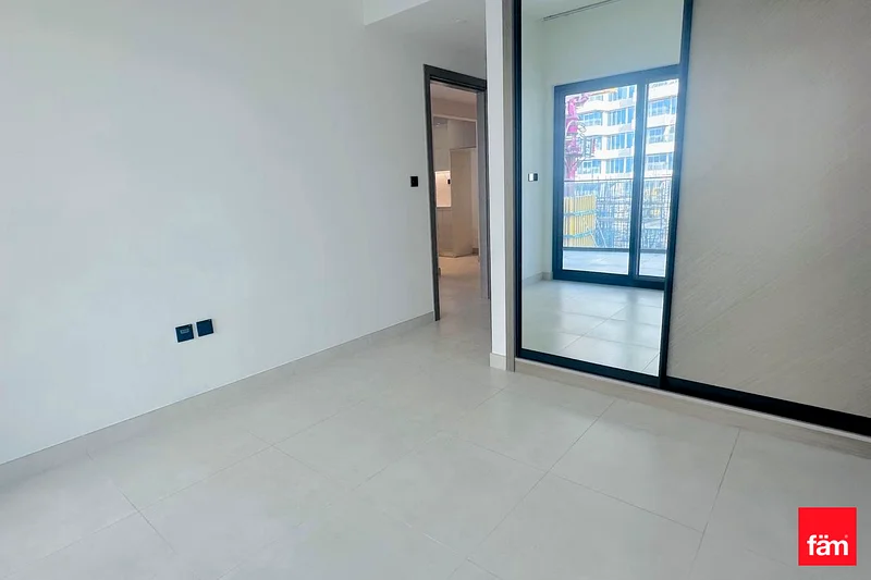 Low floor | Unfurnished |Market price63740102731649113