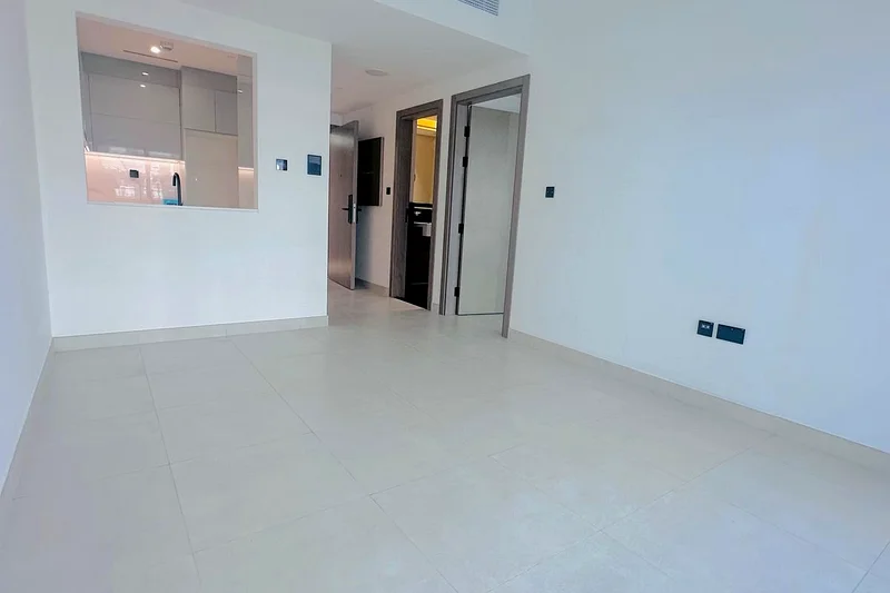 Low floor | Unfurnished |Market price63740102731649111