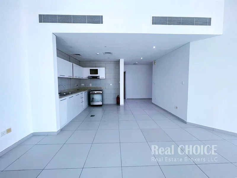 Marina and Sea View | Move-in Ready | Well-Maintained63773248717571114
