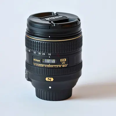 Nikon AF-S DX NIKKOR 16-80mm f/2.8-4E ED VR Lens.