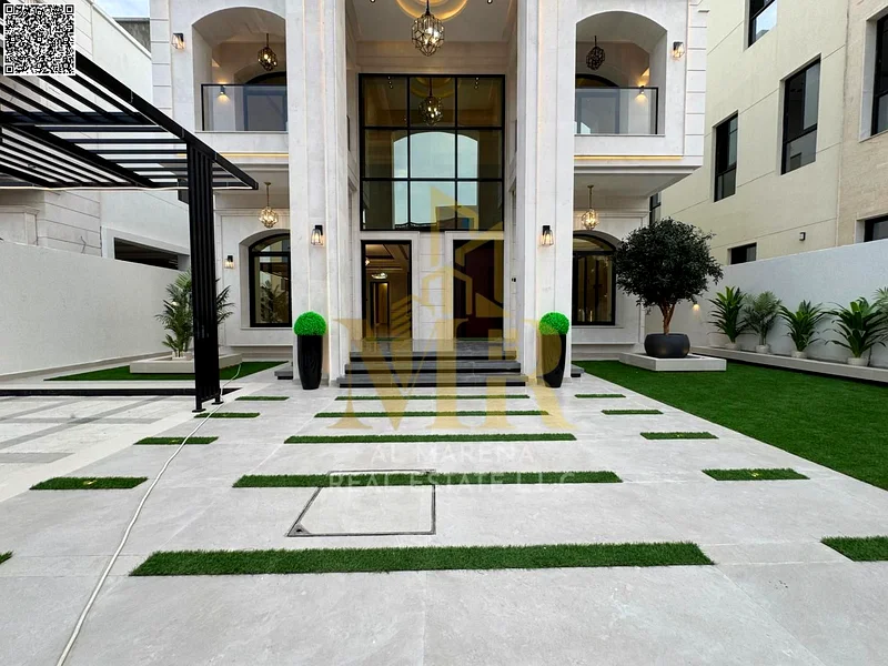 A villa directly from the owner, with personal finishing, on a main street, close to all services. Freehold for all nationalities and without a down p63882954049539114