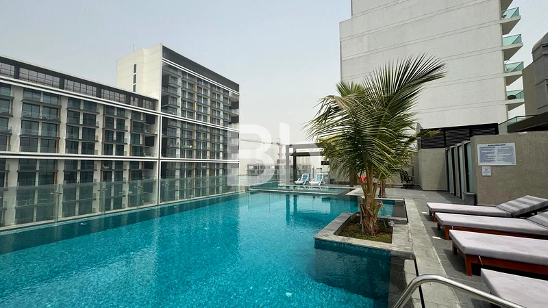 Mid floor | Brand new | Vacant | Community views63785267372162110