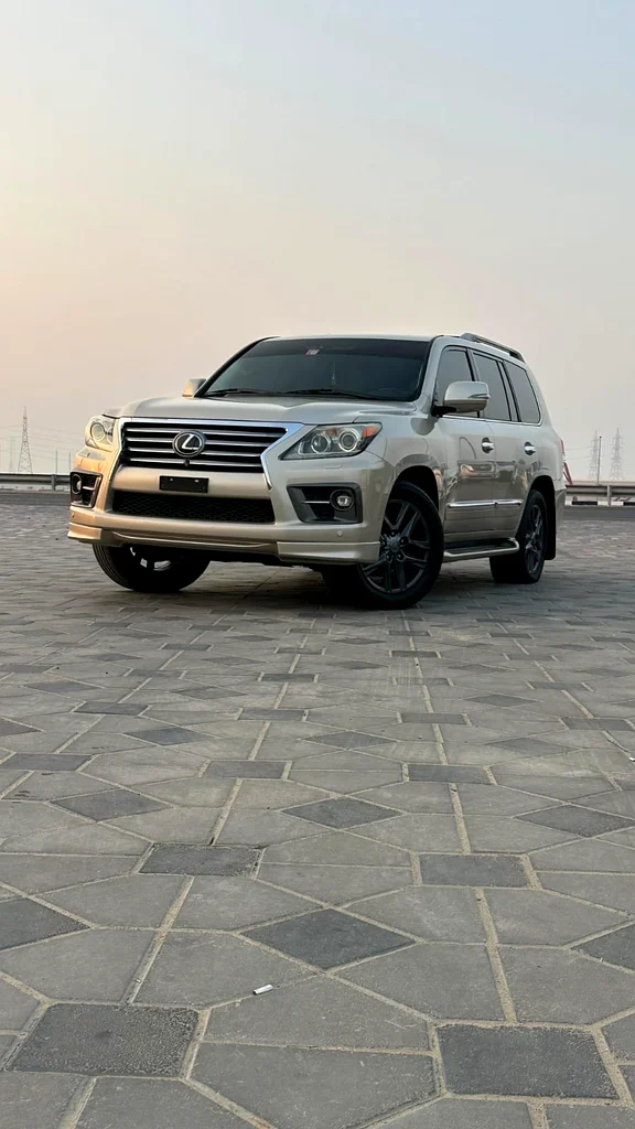 Lexus LX570 2014 | GCC Specs | Excellent Condition63613736847234111