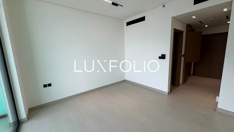 MODERN | READY TO MOVE | UNFURNISHED63785900734595112