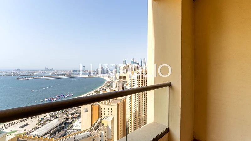 Sea View / Top Floor/ Corner Unit / Investment63936814525570111
