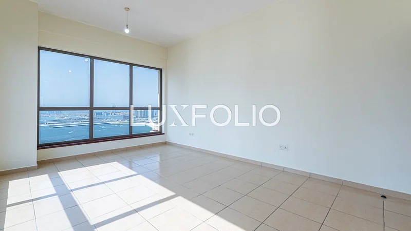 Sea View / Top Floor/ Corner Unit / Investment63936814525570114