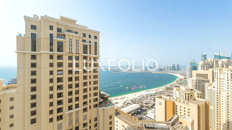 Sea View / Top Floor/ Corner Unit / Investment63936814525570110