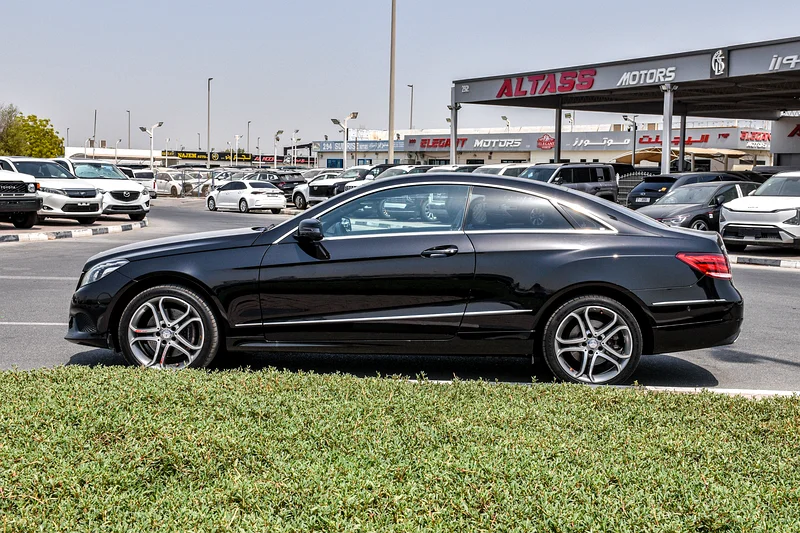 2015 - E350 - IMMACULATE CONDITION - ONLY 32,000 KM DONE63613134985985114