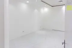 Luxury Office with Sheikh Khalifa Street View