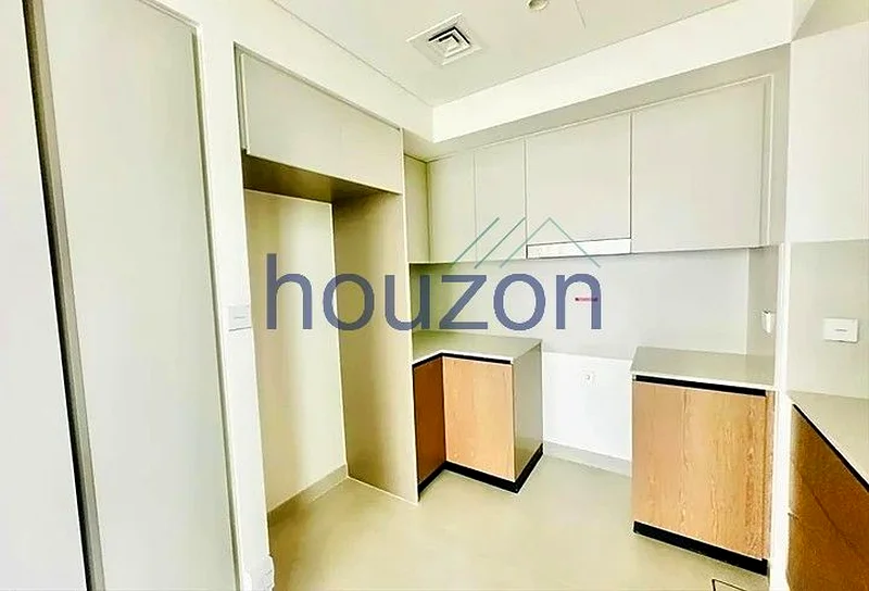 Spacious 3BR + M/R | High Floor | Canal View63761333252098114