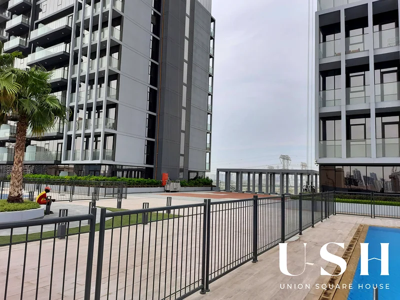 Open View Living Room towards Marina | High Floor | Vacant63780134332289110