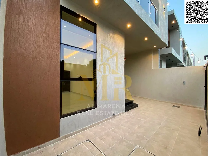 تاون هاوس فاخر من 4 غرف نوم مع سطح كبير ومطبخ مجهز63908264990081112