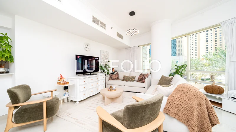 Exclusive | VOT | Low Floor | Upgraded64036737255809111