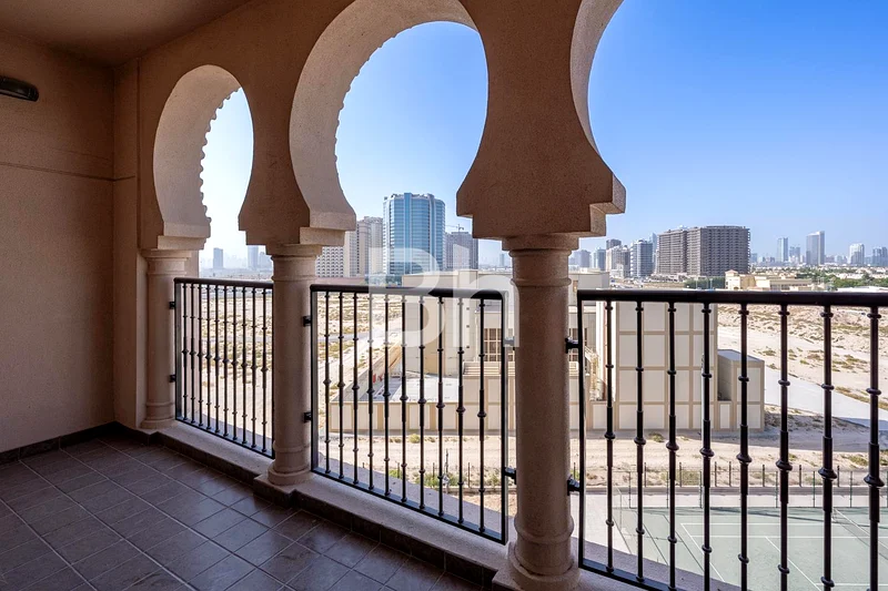 Plaza View | High Floor | Available October 202563728068784641114