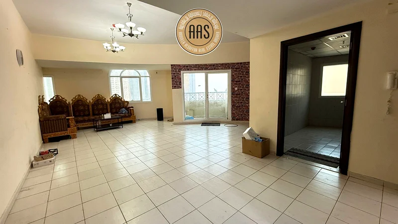 شقة واسعة من غرفة نوم واحدة مع شرفة وجميع وسائل الراحة قريبة من موقف حافلات RTA63756587191171112
