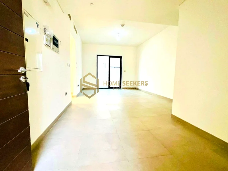 Double Row Charm | Nice Neighborhood | Book Now63848388334339113