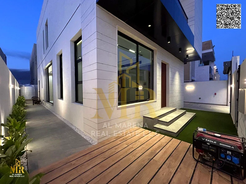 Villa for sale - Al Bahia (Ajman) Location: Al Bahia - Ajman Area: 3,014 sq ft Design: Two floors + roof Rooms: 6 bedrooms Living room: Majlis and hal63883086787201114