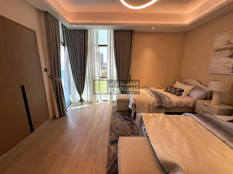 شقق فاخرة على الواجهة المائية في برج كريك عجمان63874685545603113