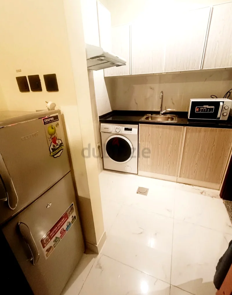 سرير جديد بالقرب من محطة مترو ADCB63796791844482111