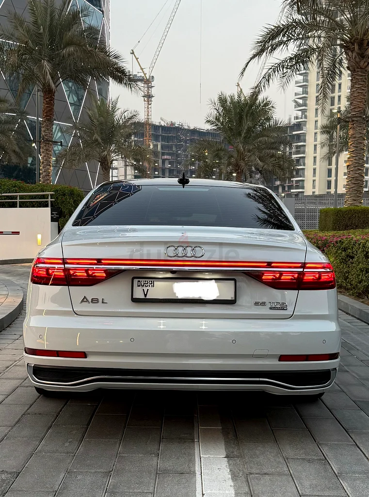 Audi A8 Full option 2022 GCC / under warranty and service contract63612079725441112