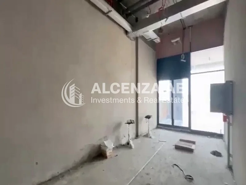 Vacant Retail Space | Shell and Core63621694123393111