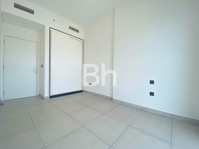 سبتمبر شاغر | مفروش بالكامل | إطلالة على السدرة63804674151937112