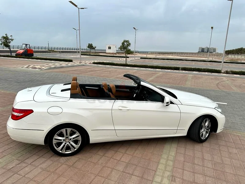 E300 cabrio, GCC, without any accidents/issues63613985649538114