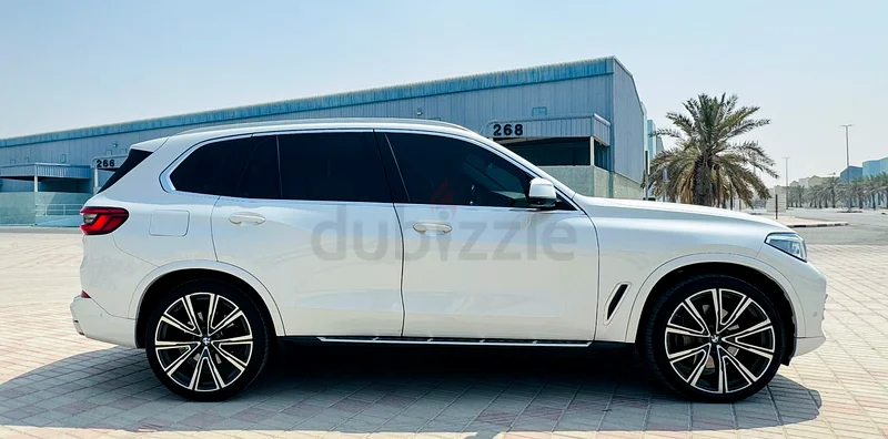 BMW X5 Xdrive50i - 137,566 KM63612446259458113