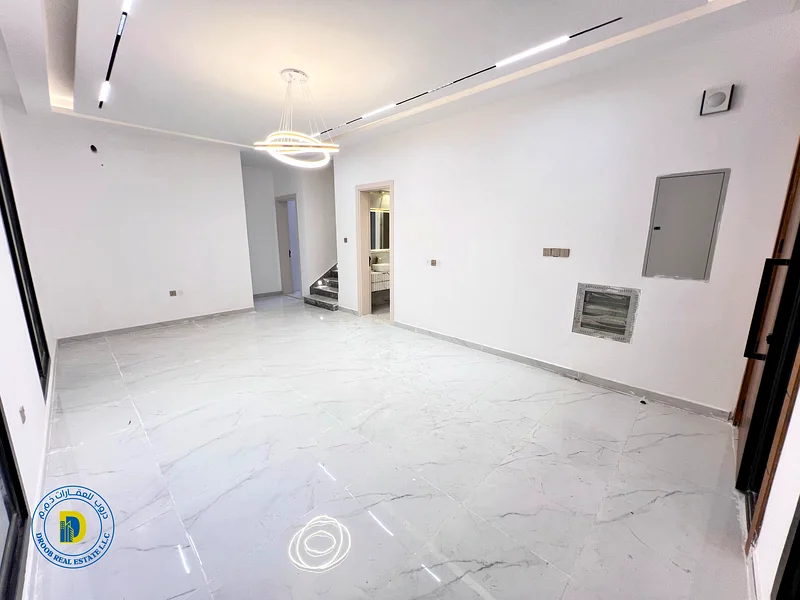 For sale, a modern villa with 4 rooms, Al Helio area, Ajman, super deluxe finishing, freehold for all nationalities, bank financing63893336749186113