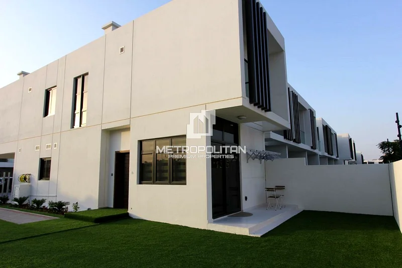 Prime Location | Motivated Seller | Spacious64003719263489110