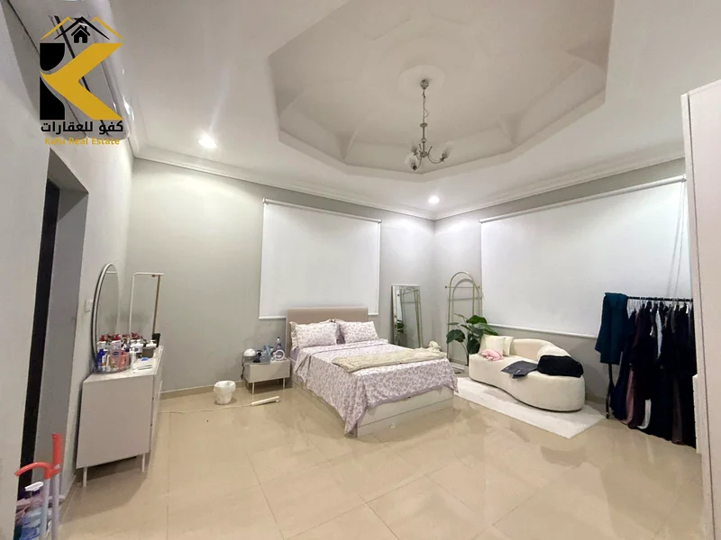 Prime location villa for sale opposite Masjid Al Bab Al Bab with elegant finishes and comfort63877790804610112