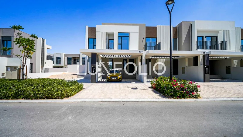 جديد بالكامل | قريب من المسبح | حديث فارغ الآن63806287954946111
