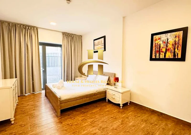 Pool View | 1 Bed + Study | Spacious Size63786429613697114