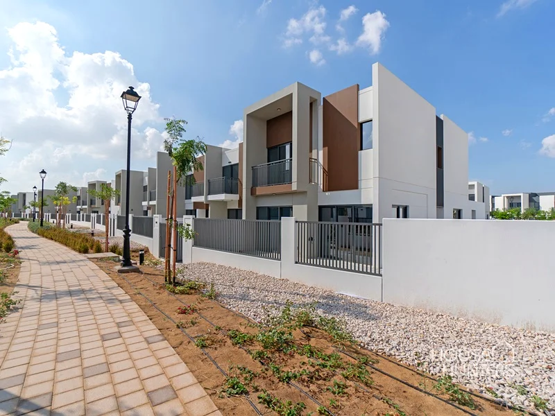 Single Row | Vacant | Close to Amenities63736339449475110